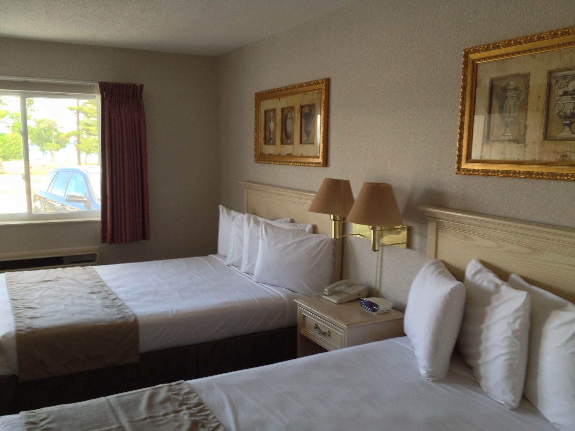 Parkside Inn Bridgeview Mackinaw City Exterior photo