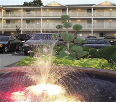 Parkside Inn Bridgeview Mackinaw City Exterior photo